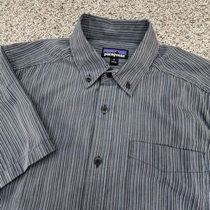 Patagonia Shirt Mens Medium Organic Cotton Short Sleeve Casual‎ Striped Gray